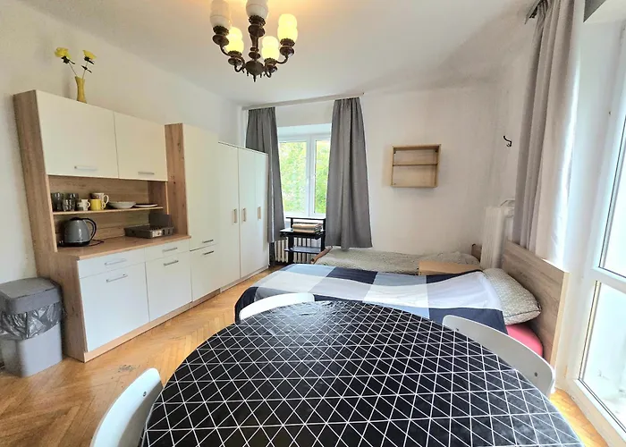 By Kino Femina * Warszawa